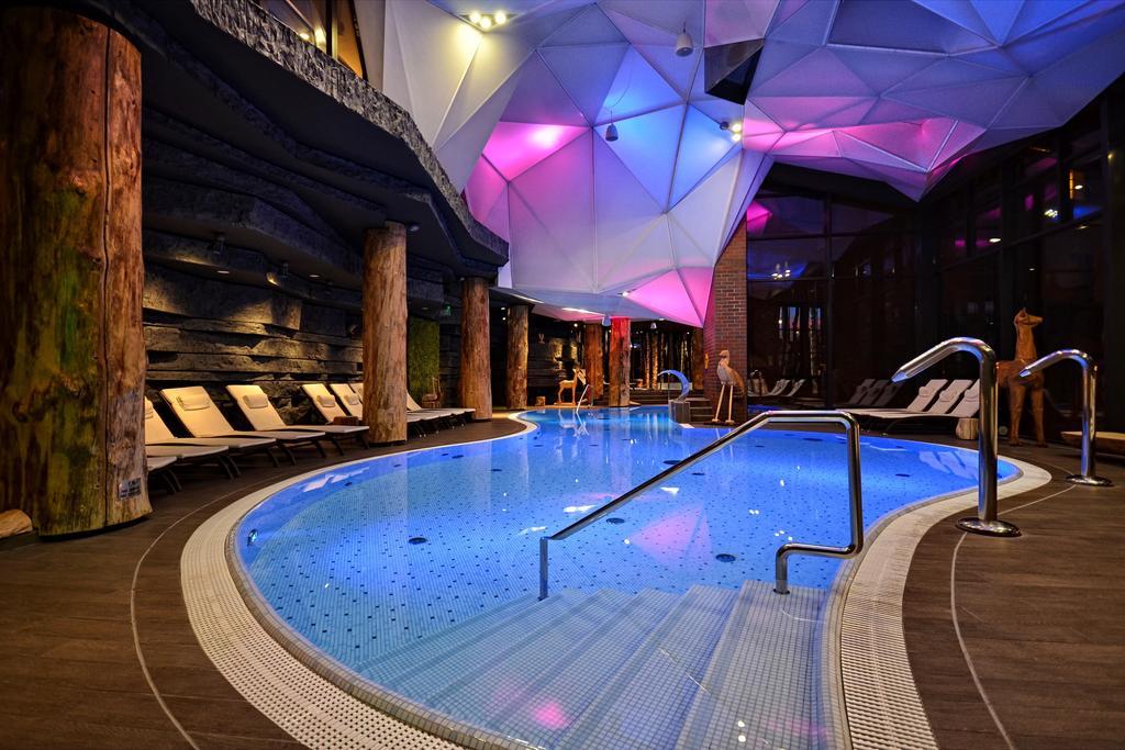 Hotel Zubrowka Spa & Wellness Bialowieza Bagian luar foto