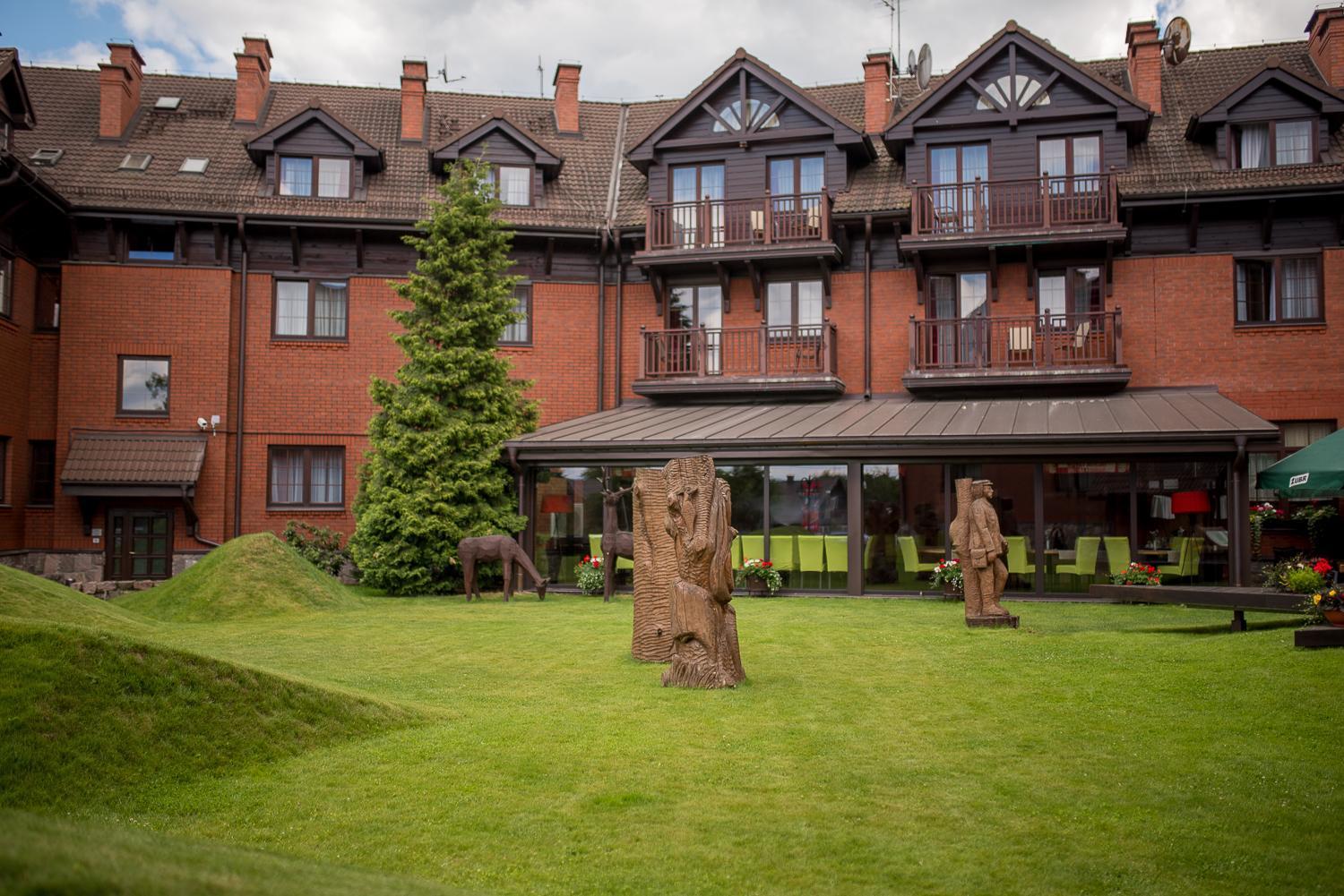 Hotel Zubrowka Spa & Wellness Bialowieza Bagian luar foto