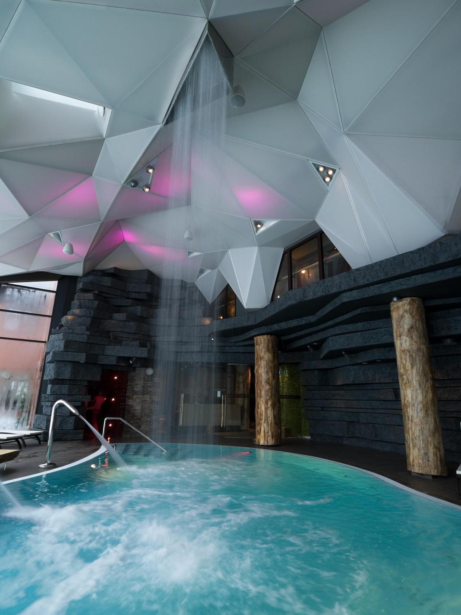 Hotel Zubrowka Spa & Wellness Bialowieza Bagian luar foto