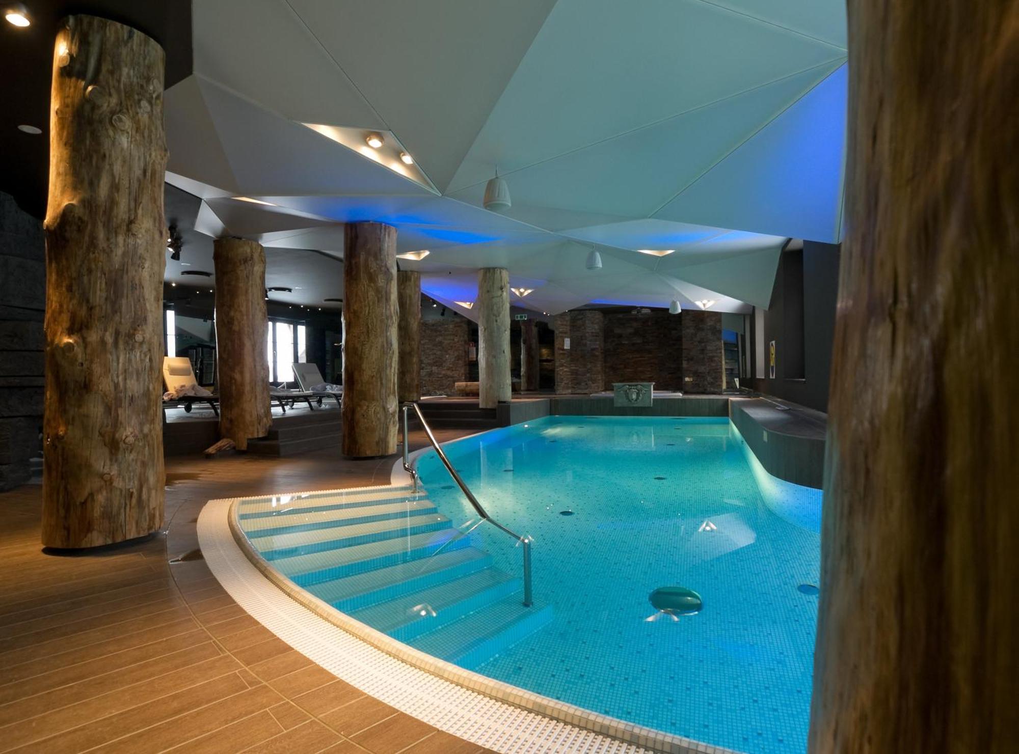 Hotel Zubrowka Spa & Wellness Bialowieza Bagian luar foto