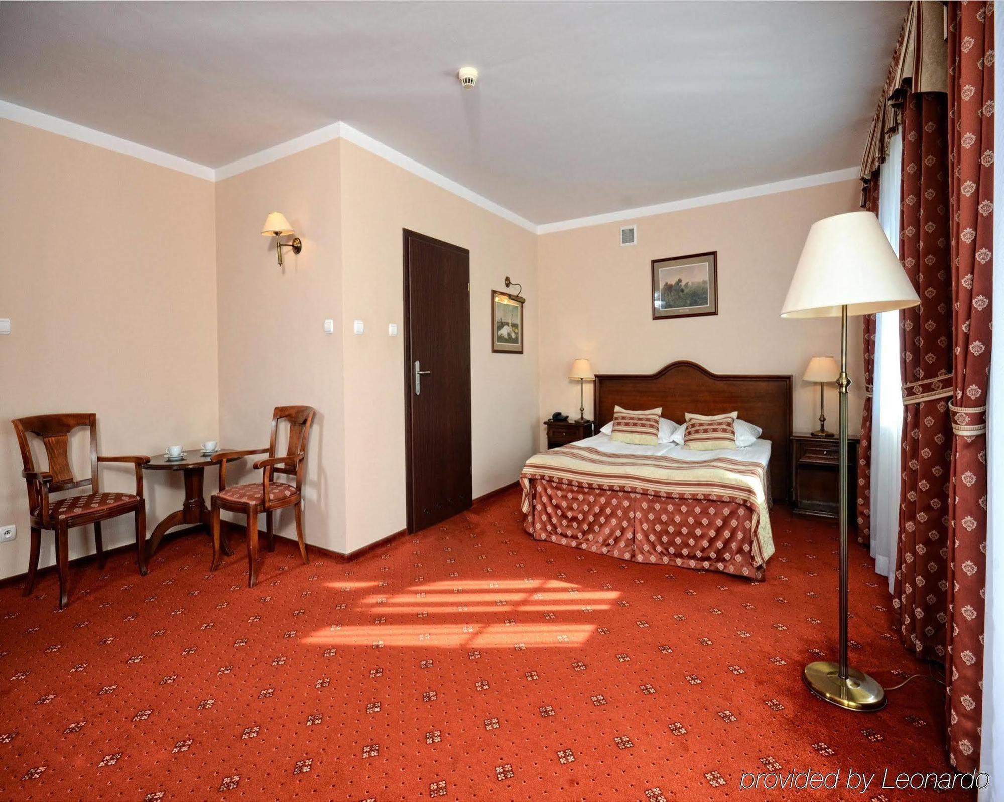 Hotel Zubrowka Spa & Wellness Bialowieza Bagian luar foto